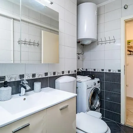 Nice Apartment In Dubrovnik With Wifi And 2 Bedrooms Dubrovnik