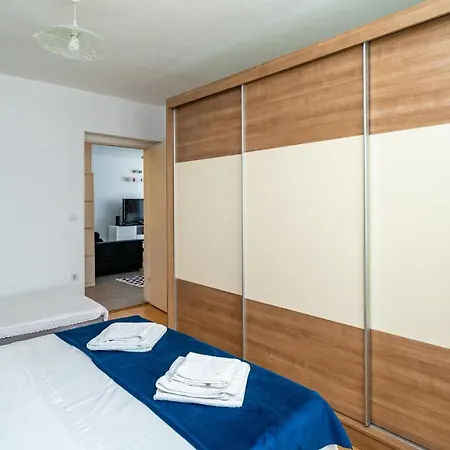 Nice Apartment In Dubrovnik With Wifi And 2 Bedrooms Appartement