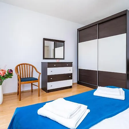 Appartement Nice Apartment In Dubrovnik With Wifi And 2 Bedrooms *