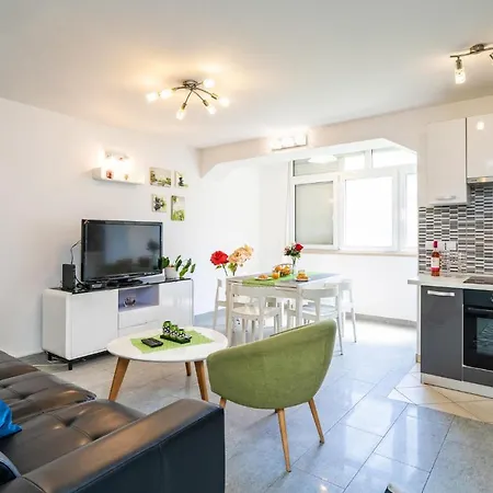 Appartement Nice Apartment In Dubrovnik With Wifi And 2 Bedrooms